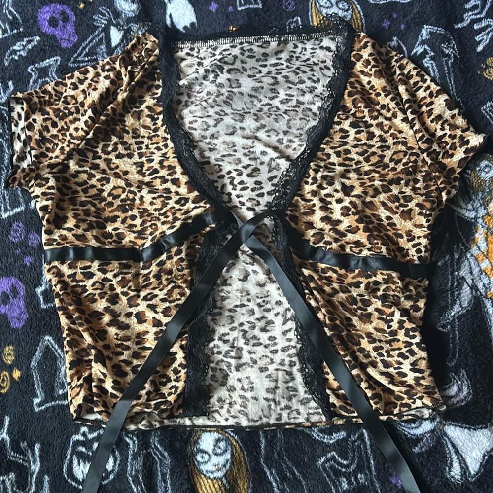 Y2K front tie leopard print top